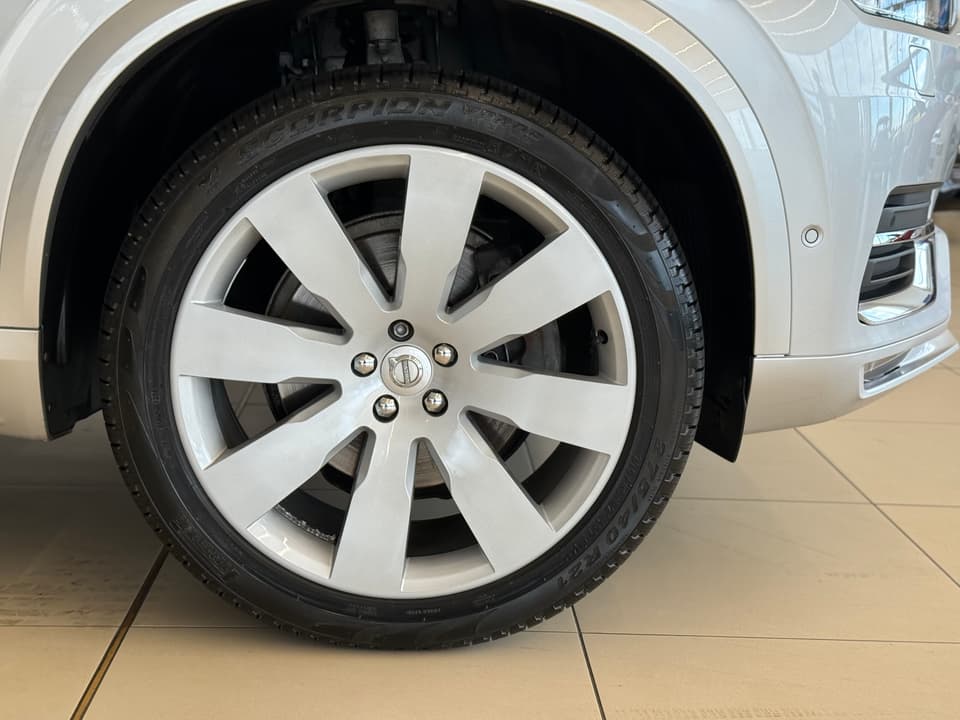 Volvo XC90 detail