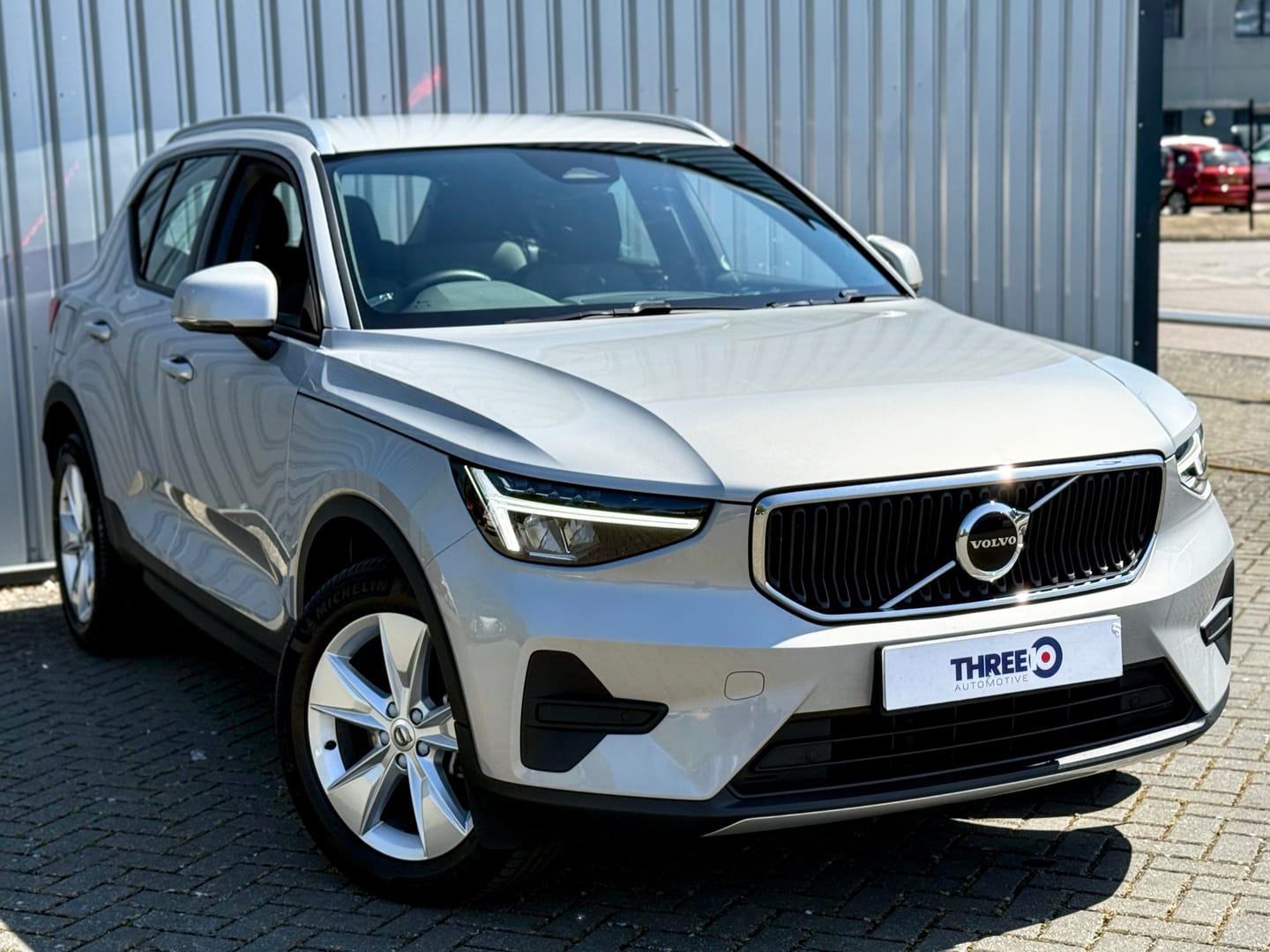 Volvo XC40 CORE B3 MHEV AUTO