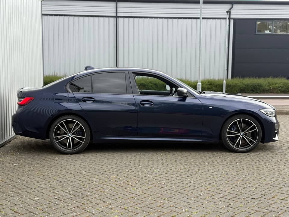 BMW 3 Series detail